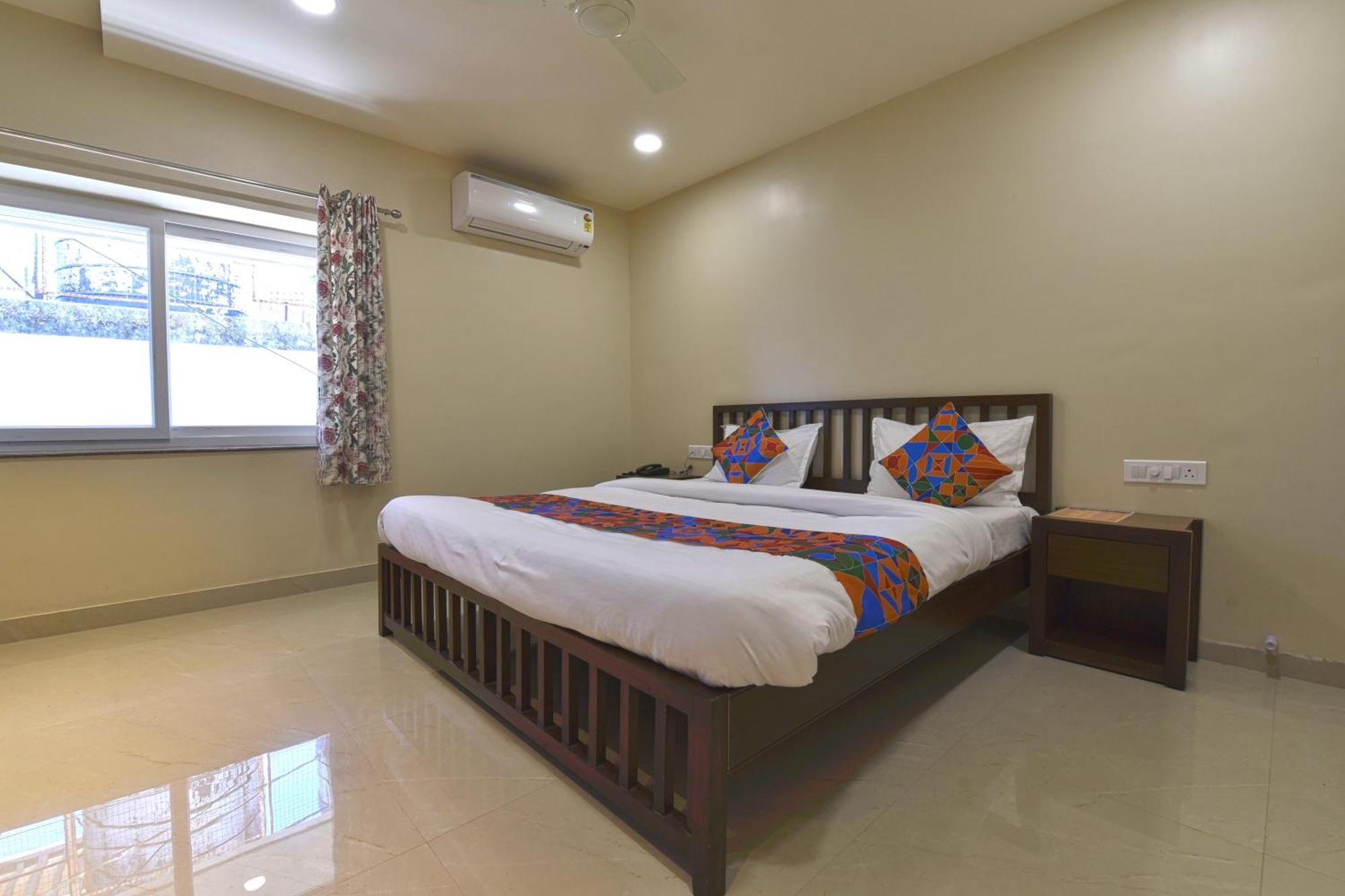 Bunglow 14, Rooms With Balcony Ābu Eksteriør billede